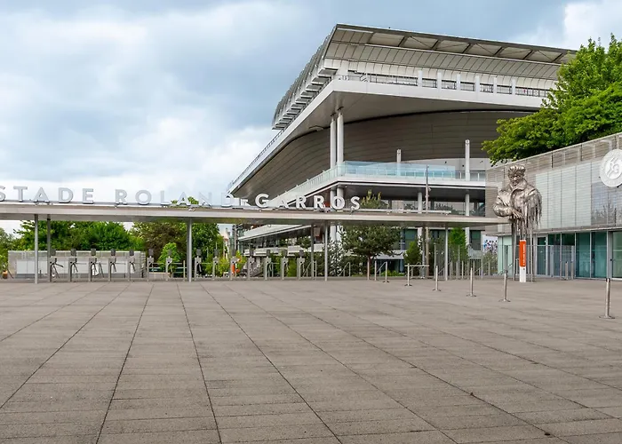 Garden In L Eiffel Tower 20 Min By Metro Appartamento Parigi