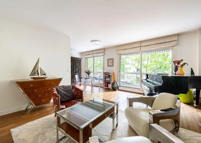 Garden In L Eiffel Tower 20 Min By Metro * Parigi