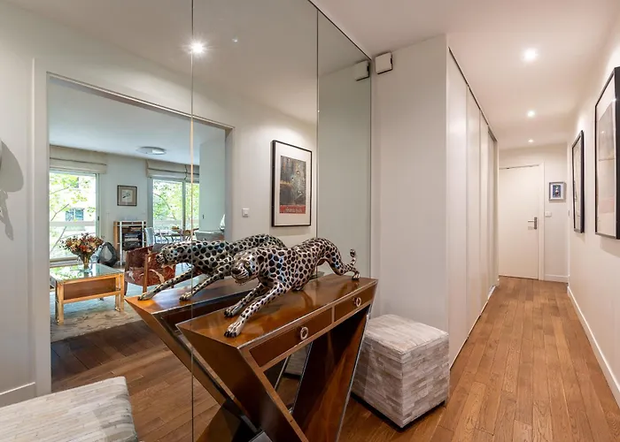 Garden In L Eiffel Tower 20 Min By Metro Appartamento